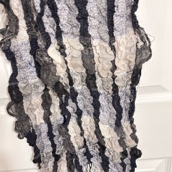 Beautiful Soft Black Grey Women’s Striped Ruffled Long Scarf Fringe - Picture 4 of 8